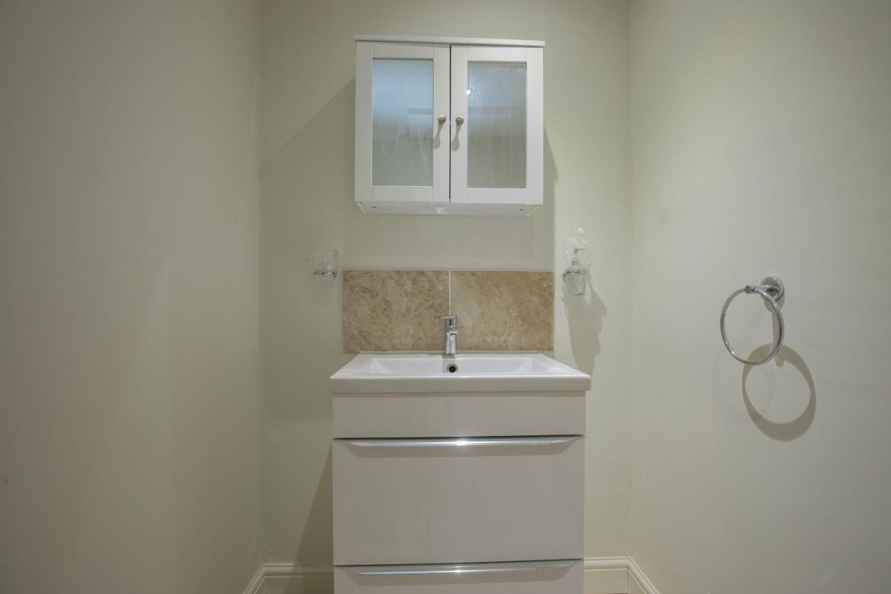 Riverside Central Kingston Flat 1B Surbiton Luaran gambar