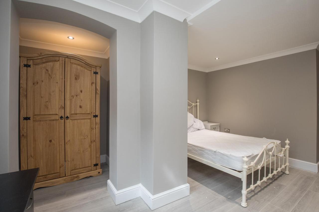 Riverside Central Kingston Flat 1B Surbiton Luaran gambar